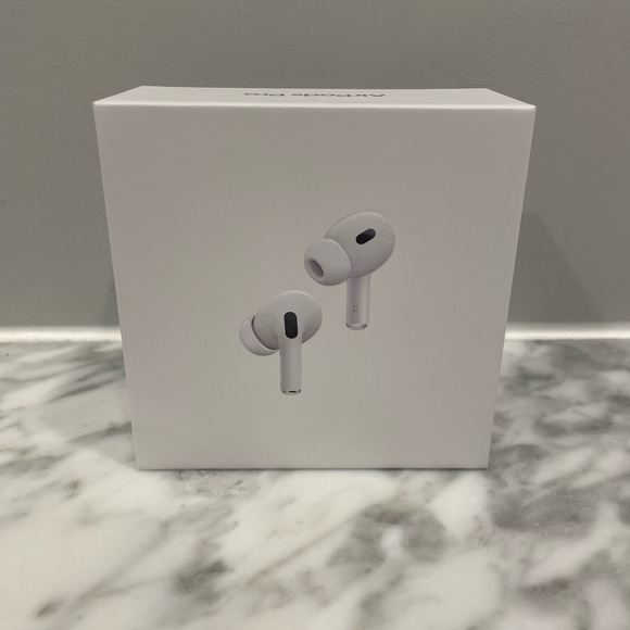 Apple AirPods Pro 2nd Generation With Receipt - Picture 2 of 6